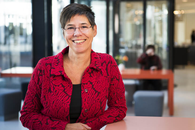 Prof. dr. Monique Volman